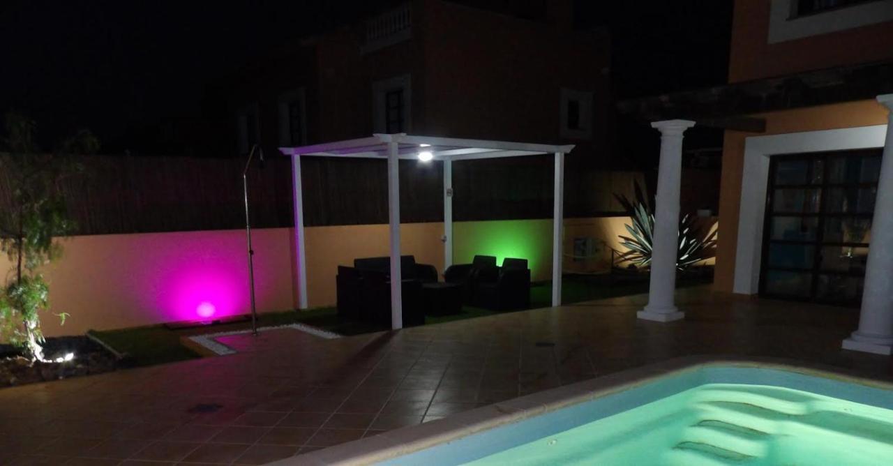 Villas Brujula Company Corralejo Exterior photo